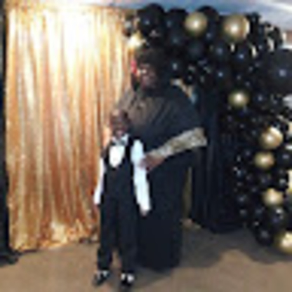 Meet your Posher, Vanessa